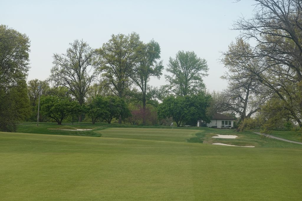 13th Hole at Norwood Hills Country Club (West) (465 Yard Par 4)